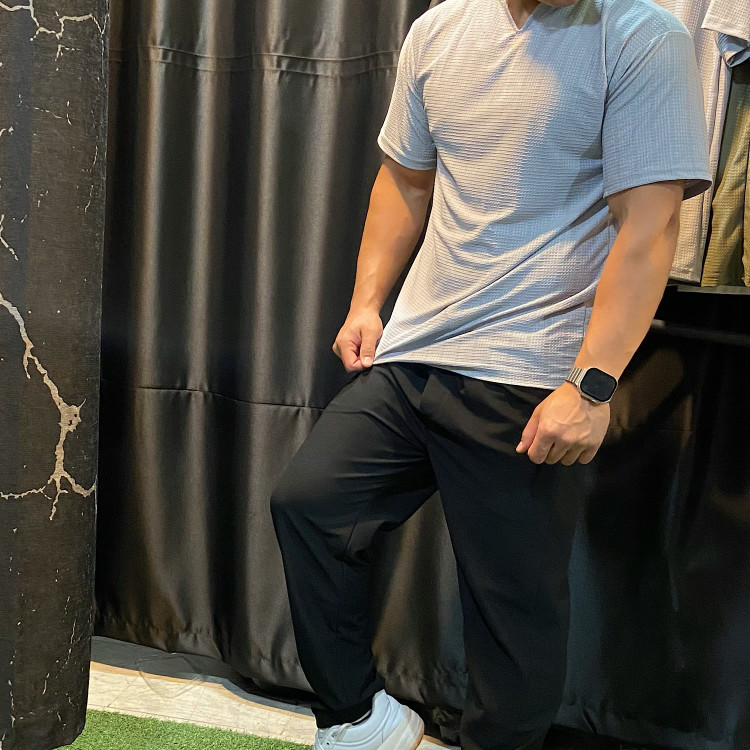 تیشرت مردانه مدل مراکشی یقه کوبایی طوسی نمای چپ