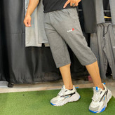 شلوارک راحتی مردانه ریبوک رنگ طوسی تیره نمای پاخور