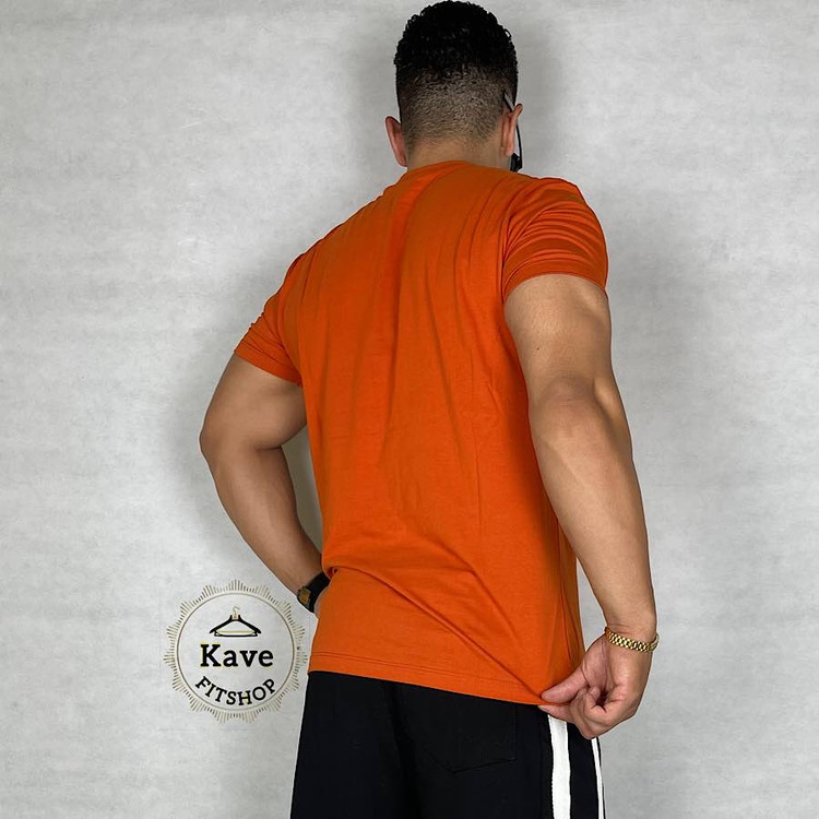 تیشرت مردانه مدل بیسیک نارنجی نمای پشت