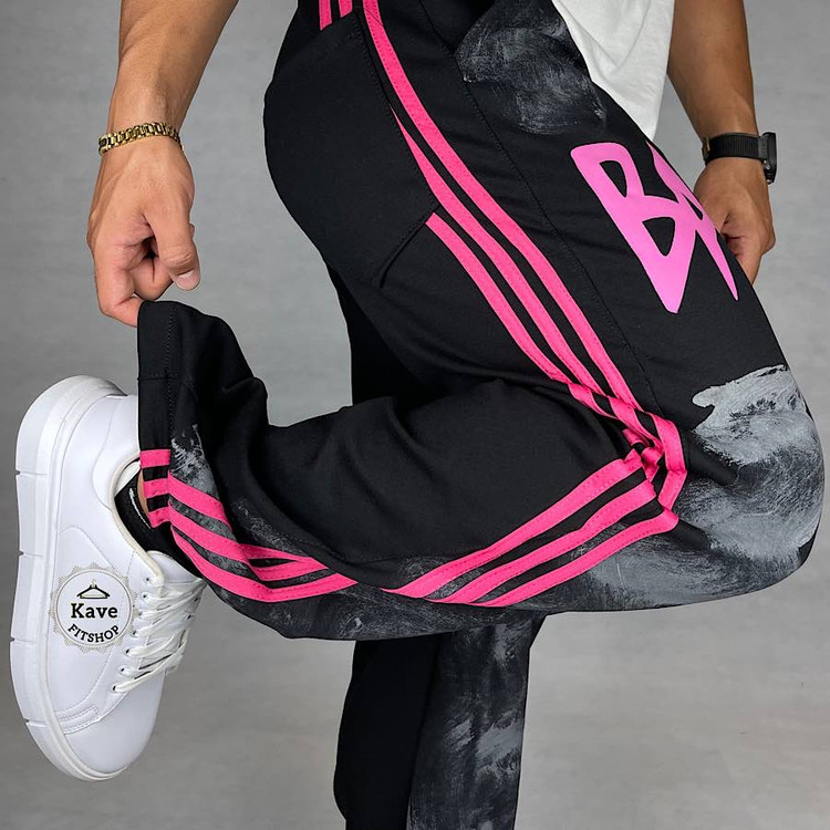 شلوار مردانه بگ مدل مشکی چاپ صورتی پیستوله | بالنسیاگا نمای دوخت