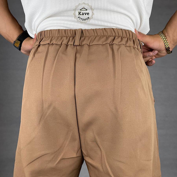 شلوار مردانه مدل کمر انگلیسی کلاسیک نسکافه ای نمای پارچه