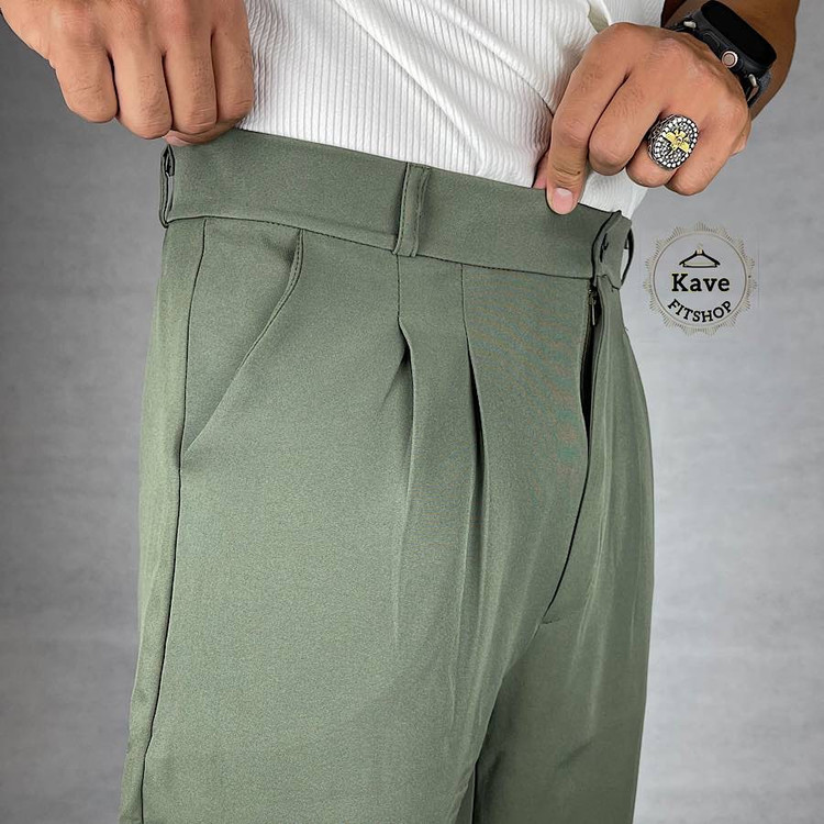 شلوار مردانه مدل کمر انگلیسی کلاسیک سبز زیتونی نمای کمر