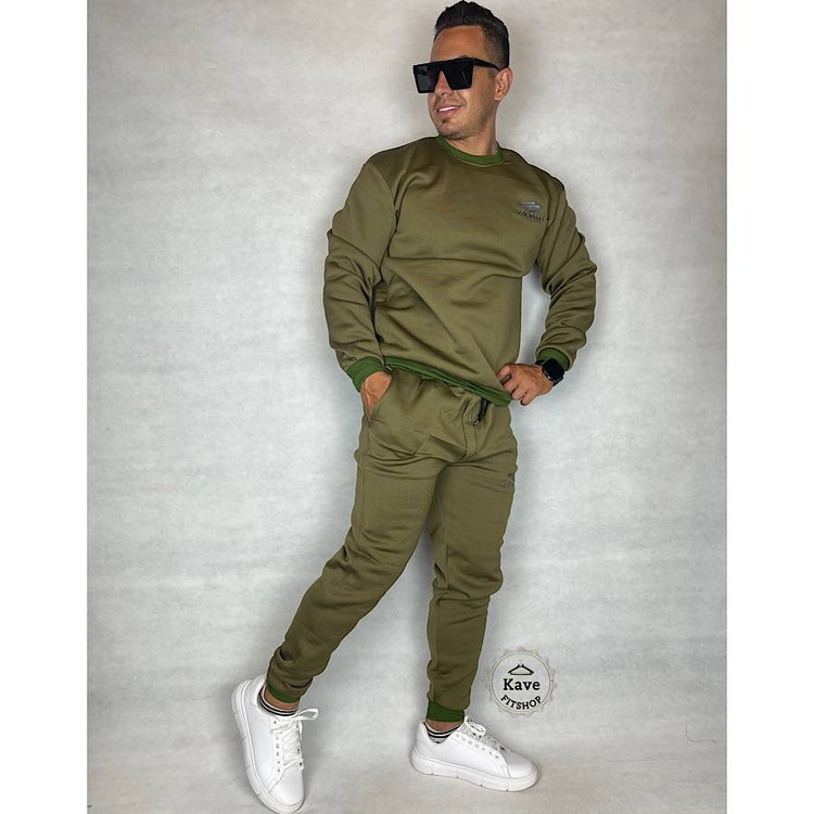 ست مردانه دورس شلوار مدل بیسیک جاگر یشمی | بالنسیاگا نمای روبرو