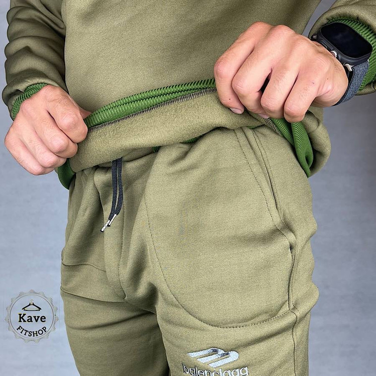 ست مردانه دورس شلوار مدل بیسیک جاگر یشمی | بالنسیاگا نمای پارچه