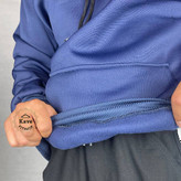 هودی مردانه مدل بیسیک داخل کرکی سرمه ای نمای پارچه