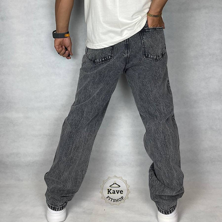 شلوار جین مردانه مدل نیم بگ رنگ طوسی نمای پشت