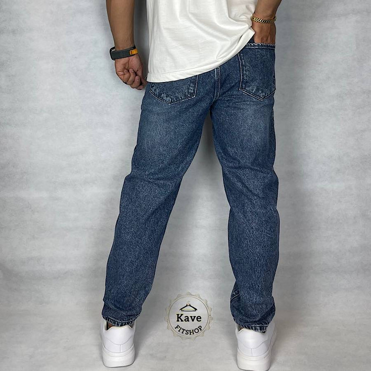 شلوار جین مردانه مدل مام فیت رنگ آبی نمای پشت
