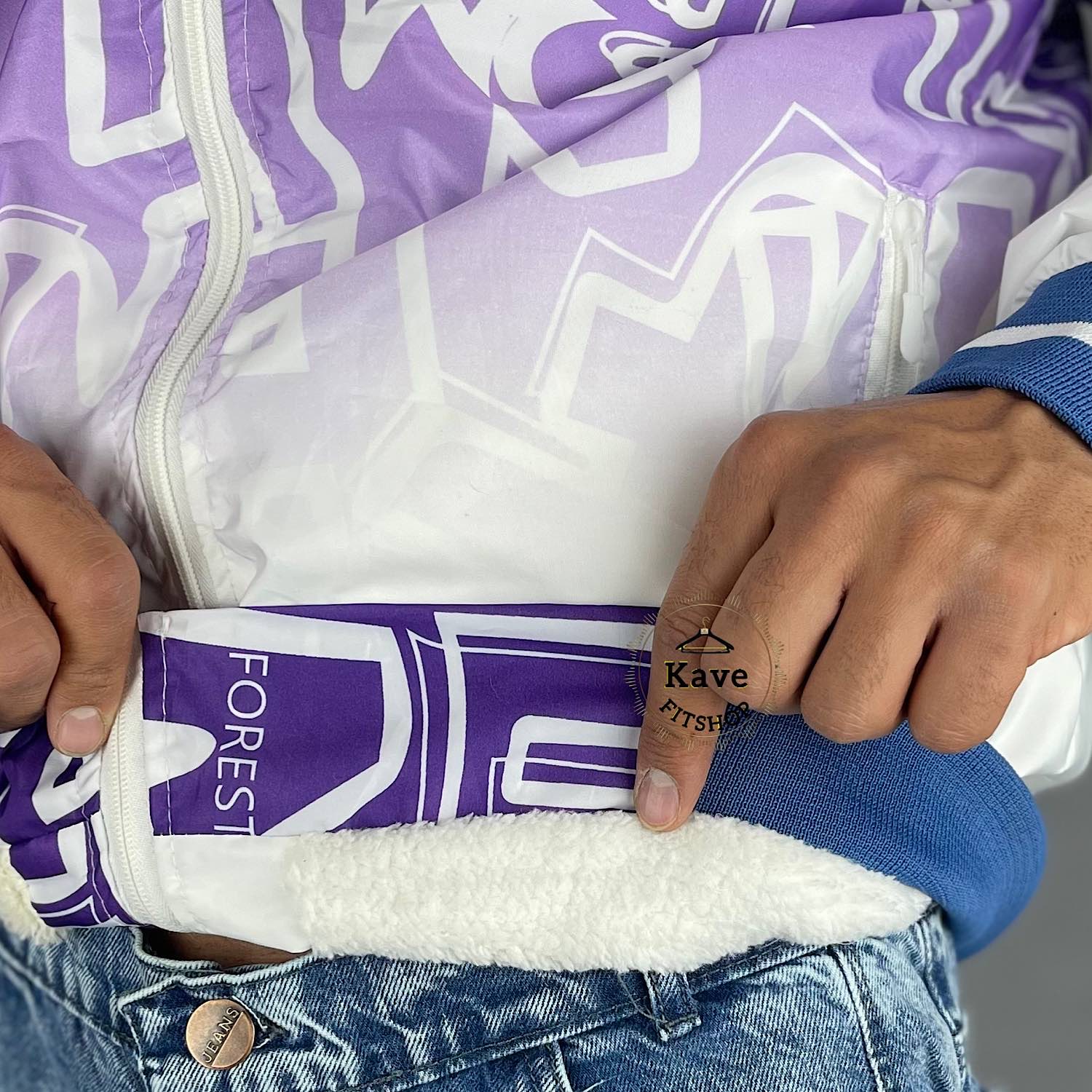 سویشرت مردانه شمعی ضدآب چاپی داخل پشمی سفید بنفش نمای پارچه