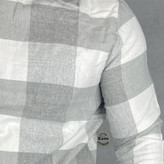 دورس مردانه موهر چهارخانه طوسی سفید با طرح مدرن و آستین بلند نمای دوخت