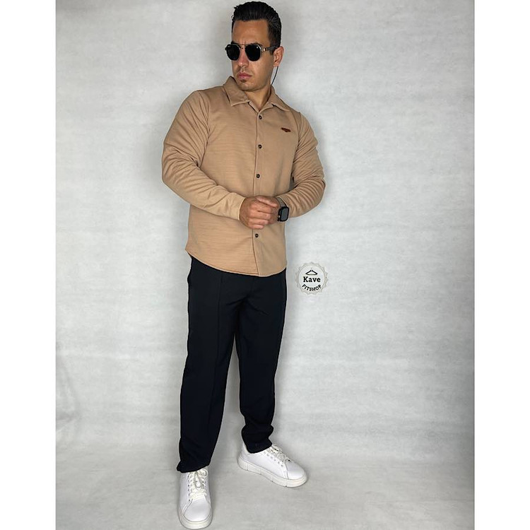 پیراهن مردانه کبریتی داخل کرکی آستین بلند نسکافهای با فیت معمولی و دوخت تمیز مزونی مناسب پاییز و زمستان نمای کلی